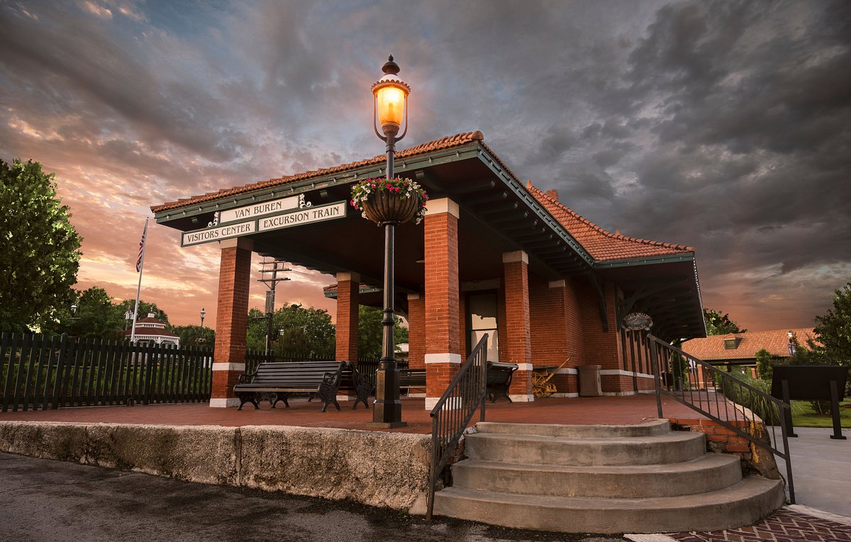 Van Buren Visitors Center